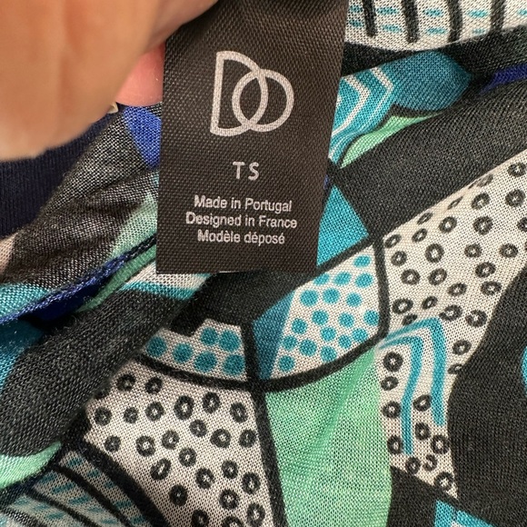 DO v-neck tunic in S/M, never worn - Picture 8 of 12